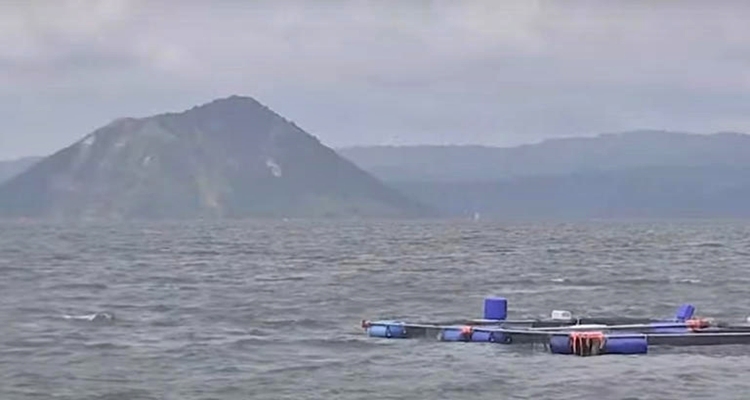 Taal lake 2