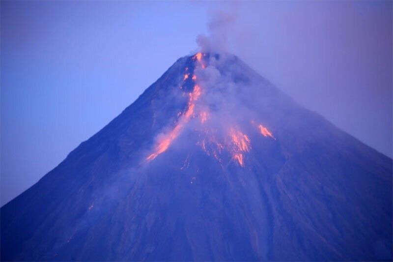 Bulkang mayon 2025 07 25 00 07 48
