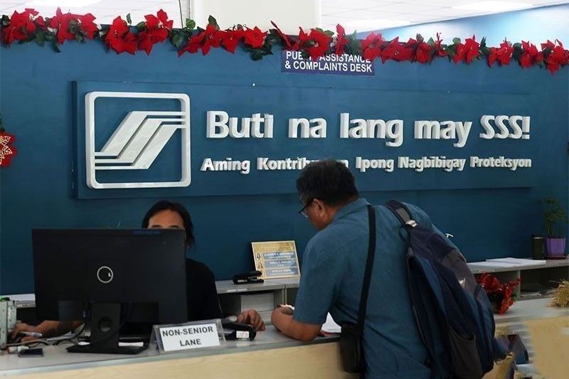 SSS、年金10％増額を全国で自動適用