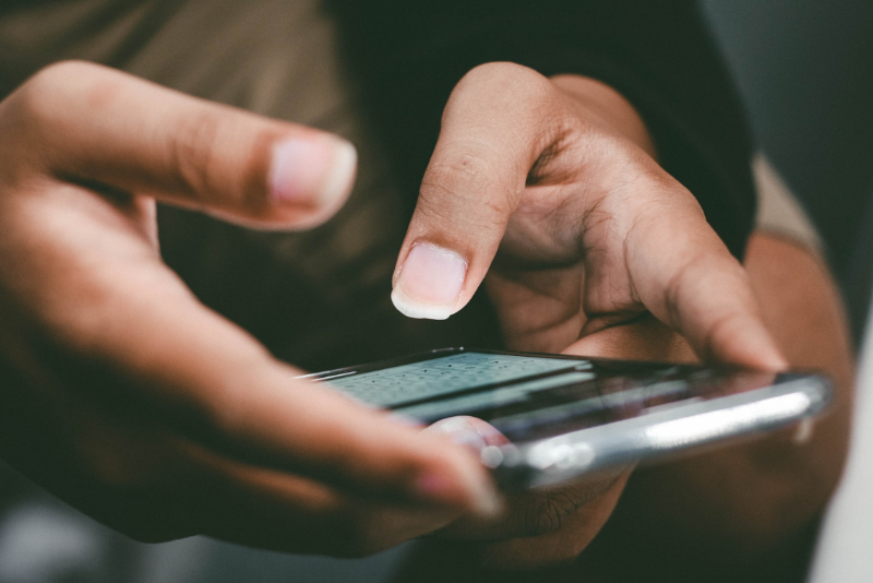 Texting photo by pradamas gifarry on unsplash