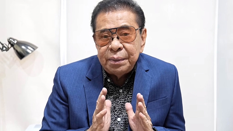 Chavit singson