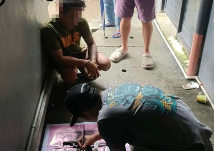 偽警官が銃所持で逮捕、ナボタス市で発覚