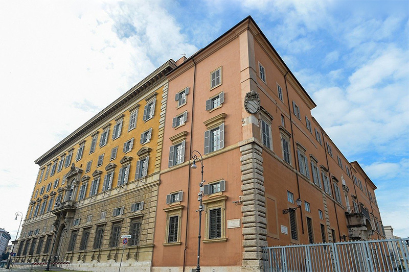 マリアの称号見直し、バチカンが新方針発表