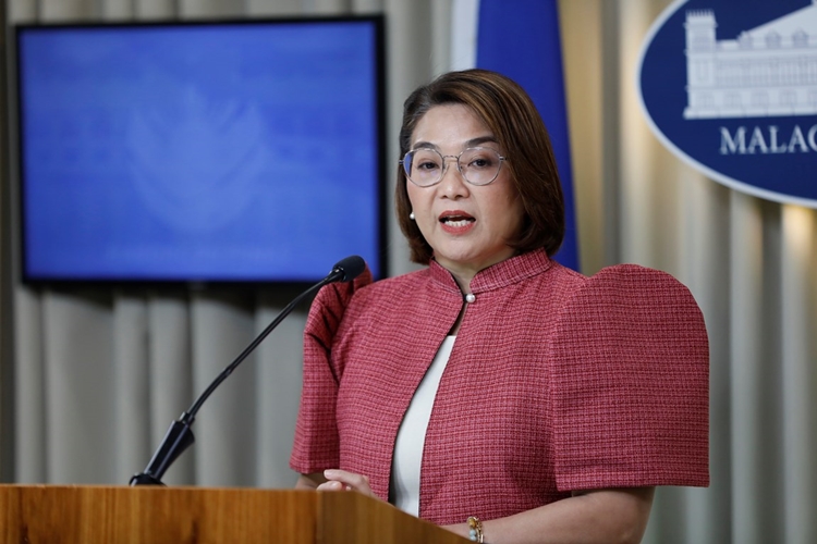 Malacanang Claire Castro