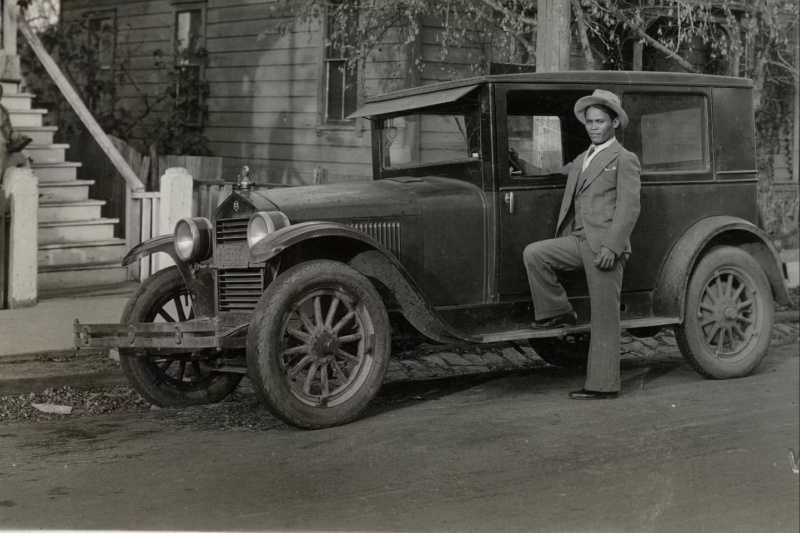 Large trunks discovered in a basement offer a window into the lives and struggles of early Filipino migrants