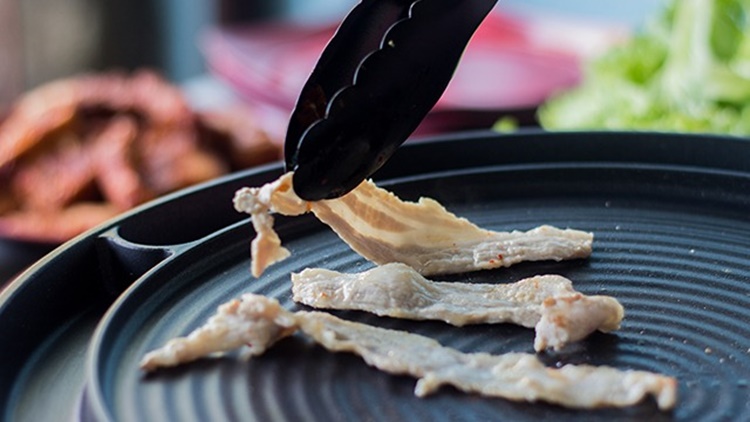 Thief Caught on CCTV Stealing Samgyupsal Stoves Stolen in Taytay, Rizal