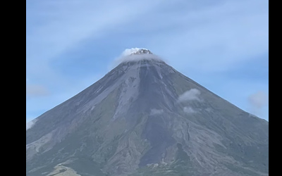 Bulkang Mayon nagpasabog