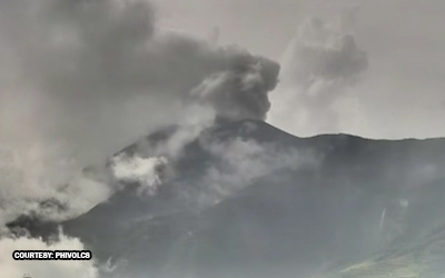 Bulkang Kanlaon 4 beses bumuga ng abo