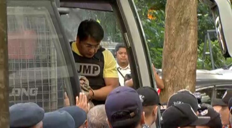 Bong Revilla Arrives at Sandiganbayan for Pre-Trial of Flood Control Case: “Laban lang”