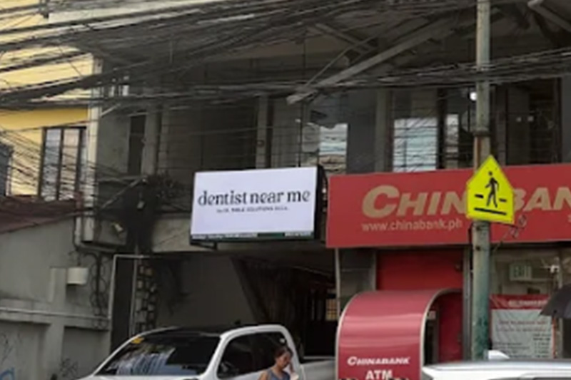 「近くの歯医者」看板がネットで話題沸騰