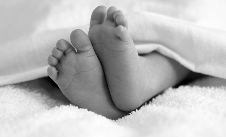 パガシナンで新生児生き埋め、母親逮捕