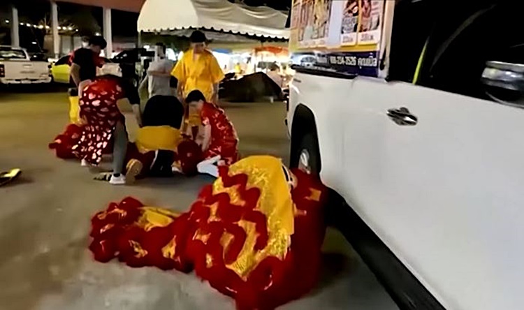 獅子舞に扮した警官、仏教遺物窃盗犯逮捕