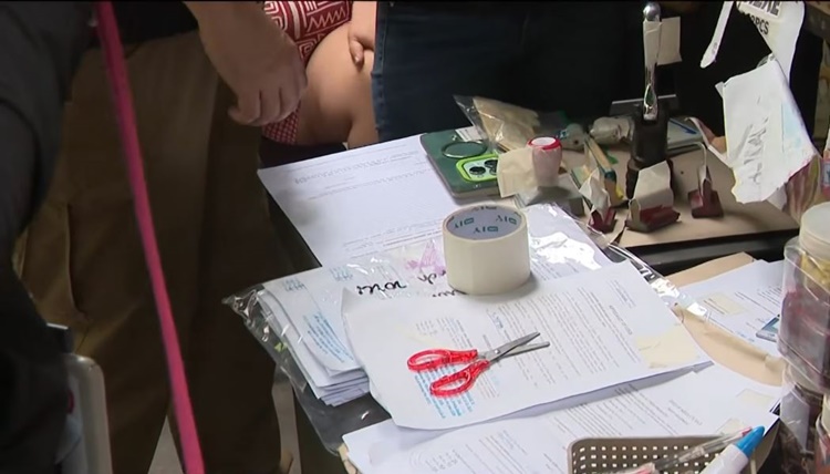 偽公証サービス運営の女性逮捕、名義悪用も発覚