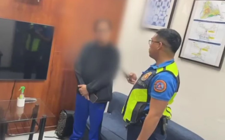 機内で成人動画視聴 63歳男逮捕