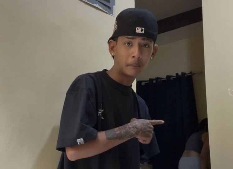 高級スマホ窃盗疑惑で女性が怒りの声