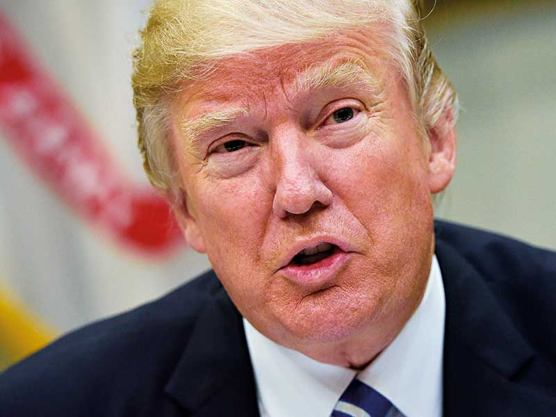 トランプ氏、イランへの強硬措置を示唆