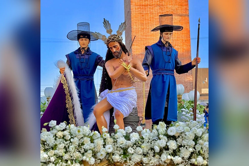 韓国風衣装の兵士、聖週間行列で話題に