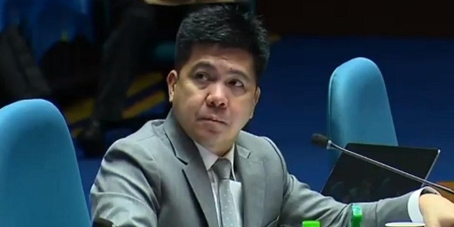 マイク・ディフェンサー氏の妻子 人身売買で告発