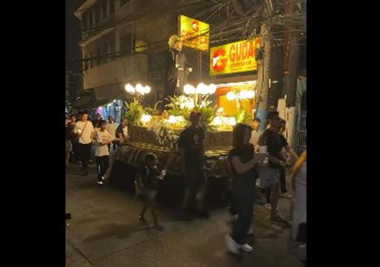 AI音声の祈り、ブルアカン行列で賛否両論