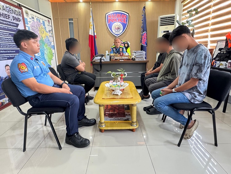 マニラで警官と配達員襲撃、集団暴行事件