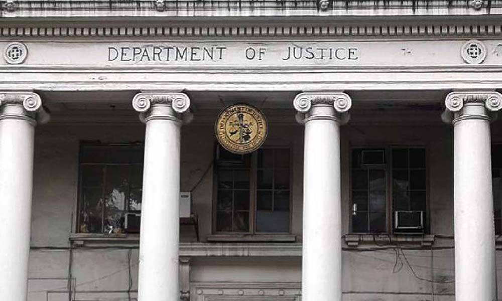 農民射殺事件で10人を殺人罪で起訴