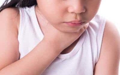 5ペソ硬貨飲み込んだ少女、治療費支援求む