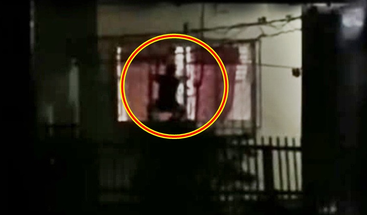 アクランで女子学生覗き被害、男逃走中