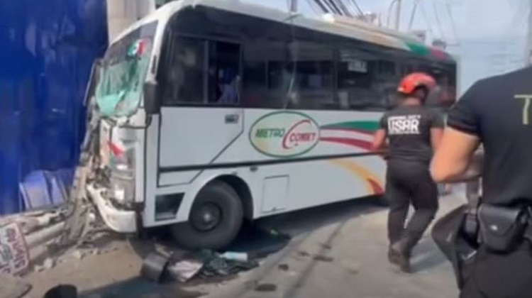 キューバオでジープニー衝突事故、22人負傷