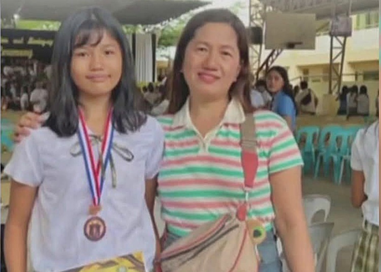 母娘の感動再会　認定式で涙の抱擁