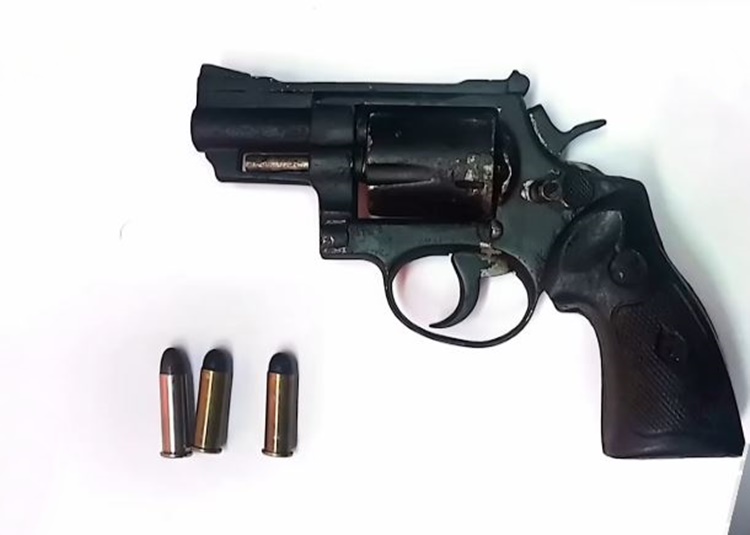 武装侵入者と住民の銃撃戦、ブルアカンで発生