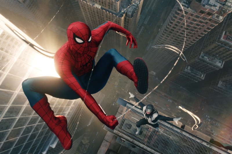 夏映画興行、スパイダーマンとスターウォーズで活況