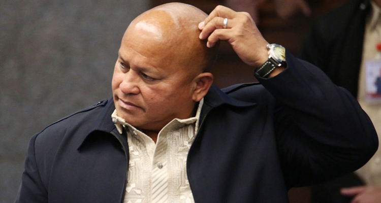 デラロサ議員逮捕命令、逃亡者扱いに