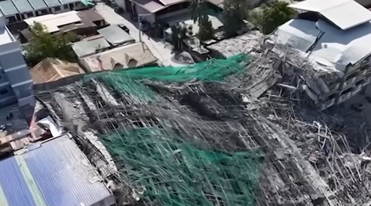 パパンガ建設中ビル崩壊、外国人観光客死亡