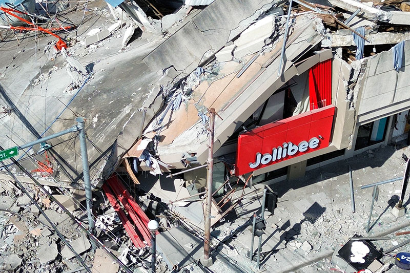 ミンダナオ地震後のドゥテルテ家不在に疑問の声
