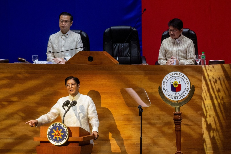 マルコス大統領演説、過去の大統領を彷彿とさせる