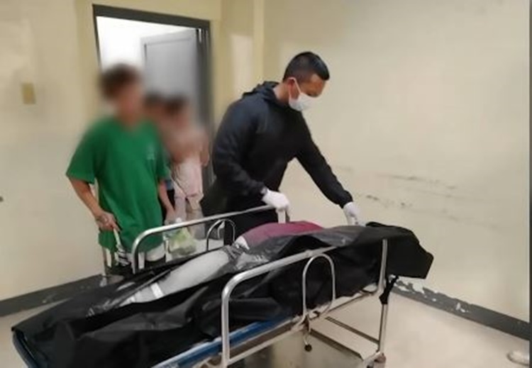 母、学校帰りにバイク事故で命を落とす