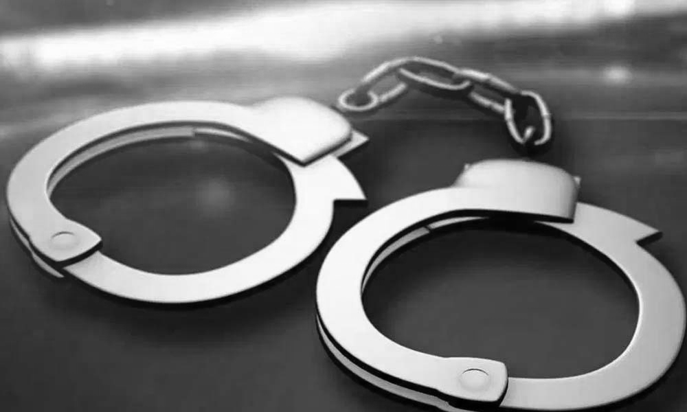 爆弾ジョークで19歳逮捕 カダヤワン祭