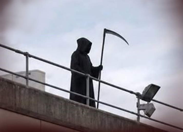 死神コスプレ男、病院で逮捕の衝撃