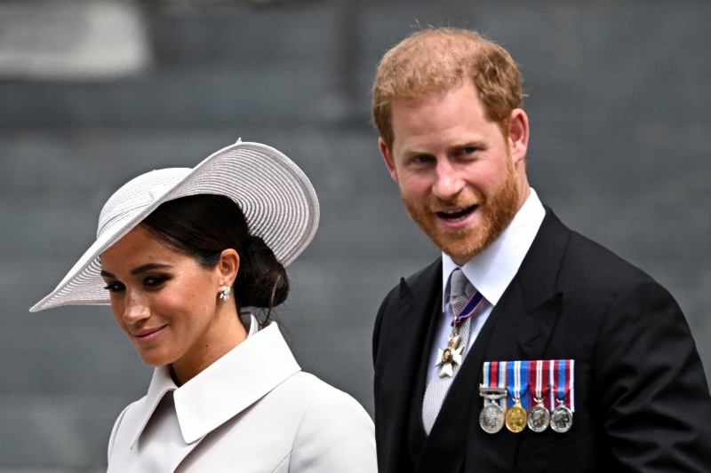 ヘンリー王子夫妻、英国帰還へ
