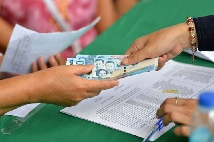 「援助国家」化するフィリピン 財政負担増大