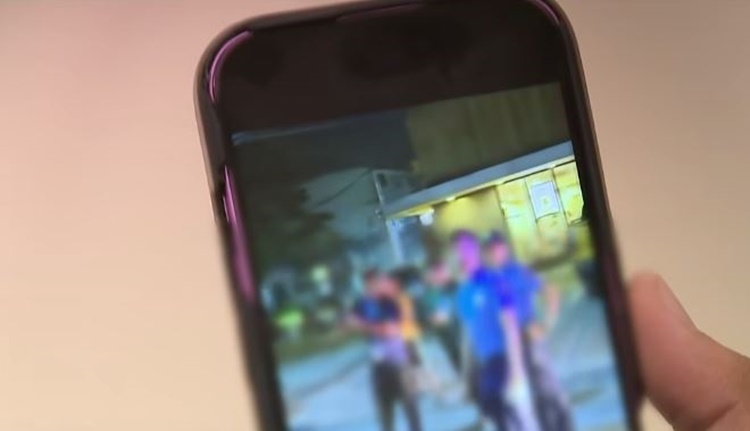 転倒ライダー侮辱で運転免許停止処分