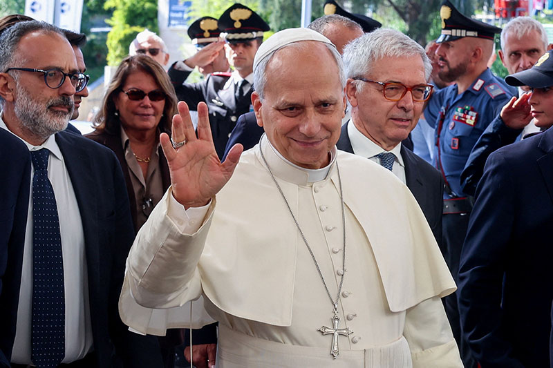 ローマ教皇、肺がん手術後の安らかな夜