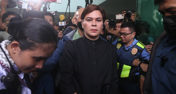 サラ・ドゥテルテ副大統領、逆境にも屈せず