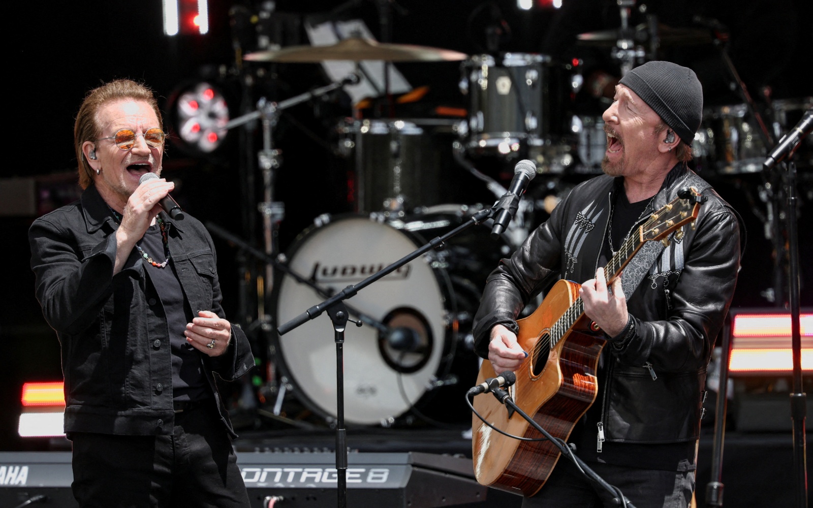 U2