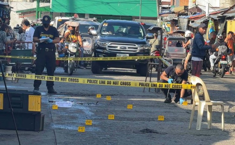 イロイロ市で医師銃撃　警察の発砲で負傷